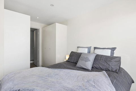 Sandy Beach Apt 4 - Holiday Sunshine Coast 3
