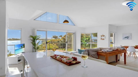Sandy Cove - Sunshine Coast Tourism 0