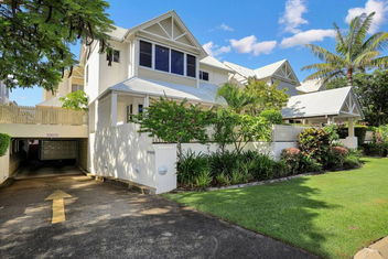 Sandy Cove @ Royle Palms with Sunshine Coast Tourism
