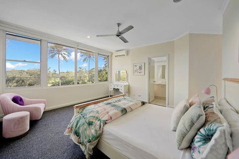 Sandy Cove @ Royle Palms - Holiday Sunshine Coast 1
