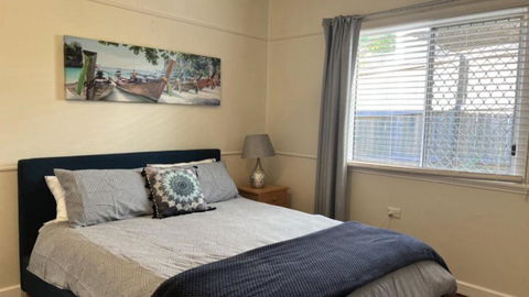 Sandy Days 4551 - Sunshine Coast Tourism 0