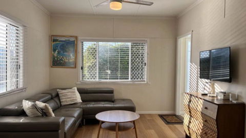 Sandy Days 4551 - Sunshine Coast Tourism 2