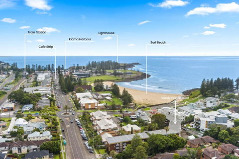 Sandy Feet - Sunshine Coast Tourism 0