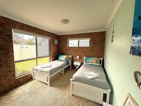 Sandy Surfer - Tweed Coast Holidays - Holiday Sunshine Coast 3