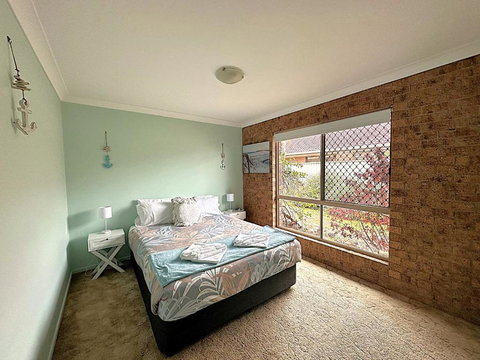 Sandy Surfer - Tweed Coast Holidays - Holiday Sunshine Coast 1