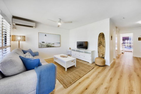 Sandy Toes - Coastal Retreat - Holiday Sunshine Coast 2