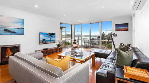 Santa Barbara On Bombo Beach - Holiday Sunshine Coast 3