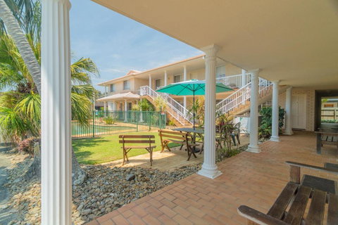 Santa Fe Motel And Holiday Units - Holiday Sunshine Coast 2