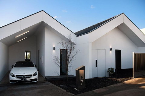 Scandi Haus - Holiday Sunshine Coast 3