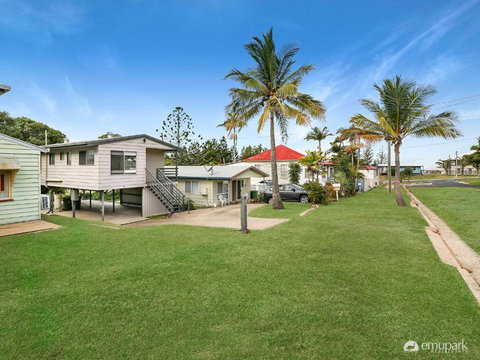 Sea Breeze On Archer! - Holiday Sunshine Coast 1