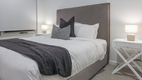 Sea Dunes Luxury Apartments - Holiday Sunshine Coast 2