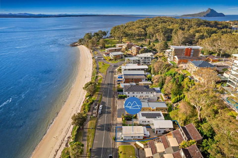 Sea, Sand And Sunsets Beach House - Holiday Sunshine Coast 0