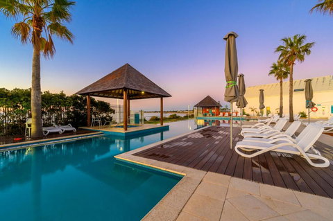 Sea Side Villa 10.1 - Holiday Sunshine Coast 3