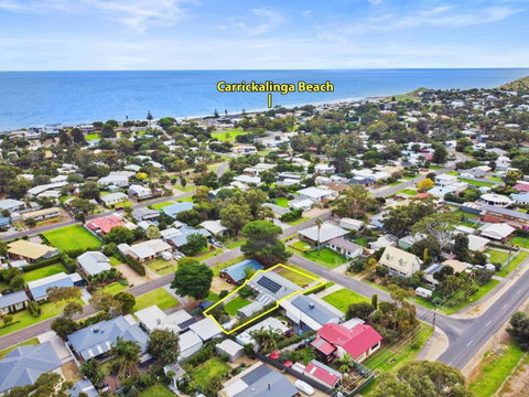 Sea Whisper - 6 Guinea Place - Holiday Sunshine Coast 0