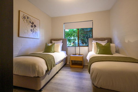 Seadream Studios At Mandurah Family Resort - Holiday Sunshine Coast 3