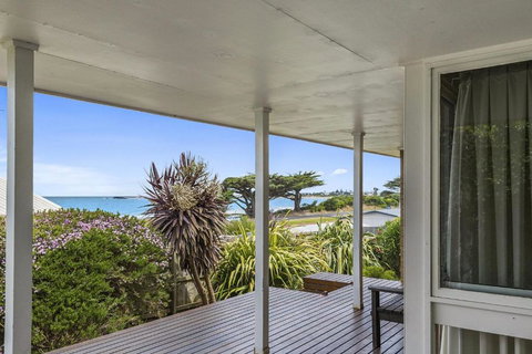 SeaEsta Room For All The Family - Holiday Sunshine Coast 0