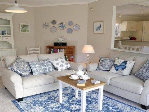 Sealark - Holiday Sunshine Coast 1