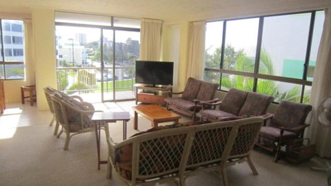 Seamist Lodge Unit 5 - Holiday Sunshine Coast 3