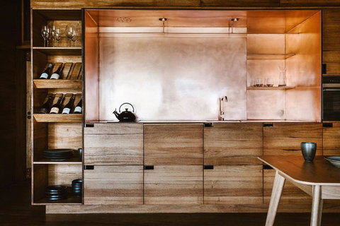 Seastacks At The Denison - Holiday Sunshine Coast 0