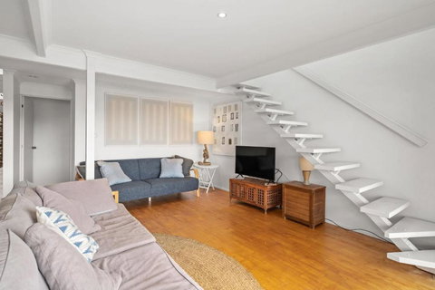 Seas The Day - Holiday Sunshine Coast 2