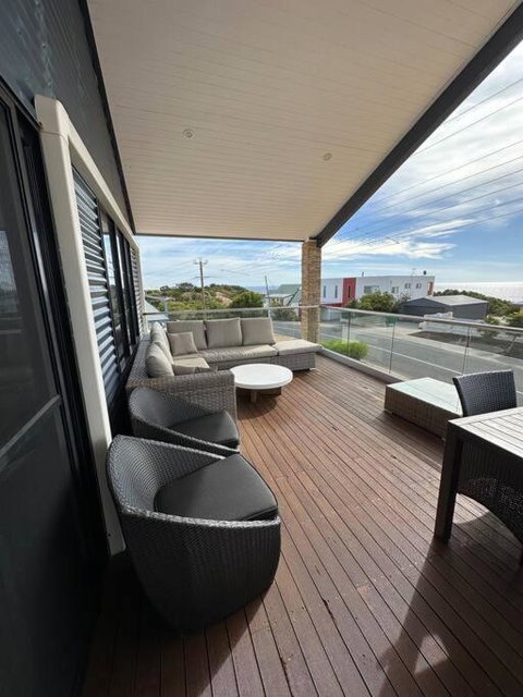 Seascape Beach House - Holiday Sunshine Coast 1