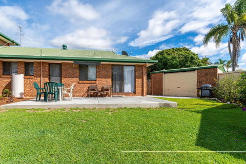 Seascapes - Holiday Sunshine Coast 3