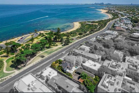 Seaside & Parkside Family Accomodation - Holiday Sunshine Coast 3