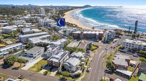 Seaside Luxury In Alexandra Headland - Holiday Sunshine Coast 0