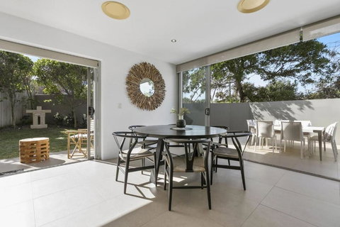 Seaview Tce Picture Perfect In Northern Sunshine Beach - Holiday Sunshine Coast 1