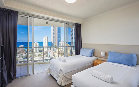 Serain Residences On Ferny Avenue - Holiday Sunshine Coast 3