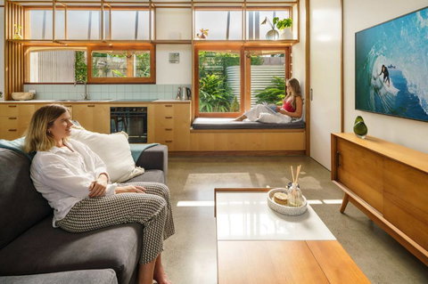 Serene Escape In Moffat Beach - Holiday Sunshine Coast 3