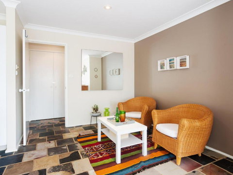 Serenity Peaceful House With Air Con Netflix And WI-FI - Holiday Sunshine Coast 3