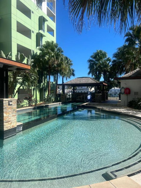 Serenity & Style In Fortitude Valley - Holiday Sunshine Coast 0