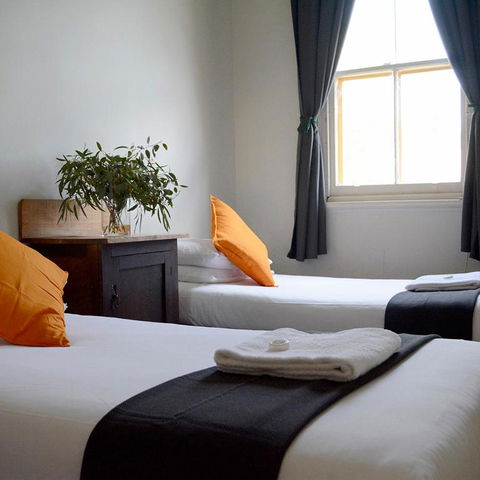 Shamrock Hotel Motel Temora - Sunshine Coast Tourism 0