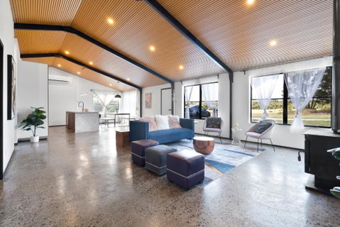 Shed House Lux Farm Stay - Sunshine Coast Tourism 2