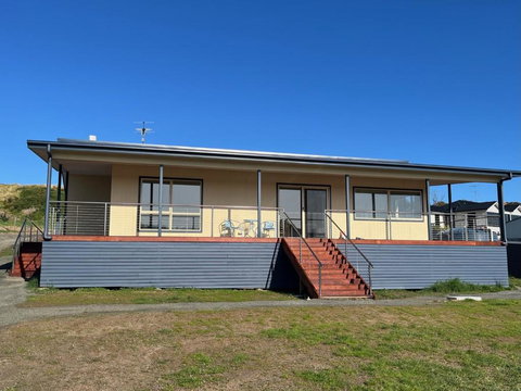 Shell Cottage - Holiday Sunshine Coast 0