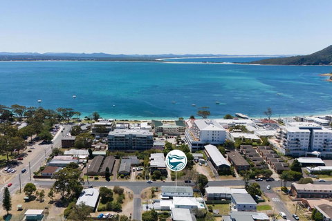 Shoal Bay Beach House One - Holiday Sunshine Coast 0