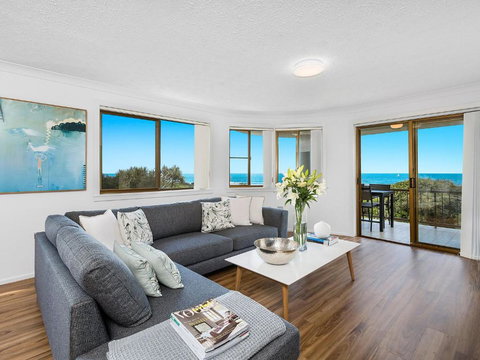 Shoreline 6 With Ocean Views To See The Whales - Holiday Sunshine Coast 1