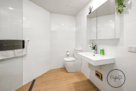 Simply Stunning - Holiday Sunshine Coast 3