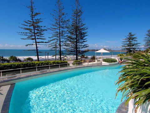 Sirocco 202 - Holiday Sunshine Coast 2