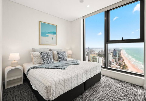 Skyhigh Suite With Ocean Views - Holiday Sunshine Coast 0