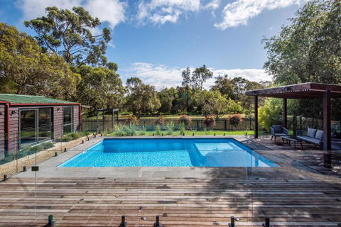 Somers Pool Park And Beach Retreat - Sunshine Coast Tourism 2