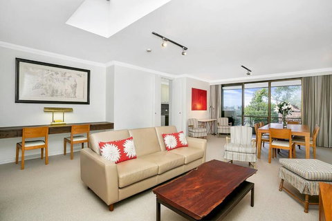 SPF13-Sunny, Spacious, Highly Convenient Apartment - Holiday Sunshine Coast 0