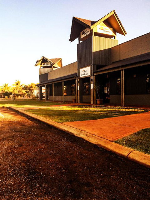 Spinifex Hotel - Sunshine Coast Tourism 0