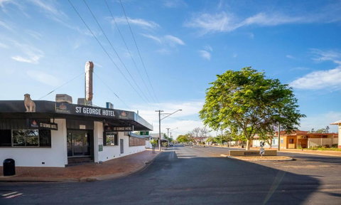 St George Hotel Motel - Sunshine Coast Tourism 0