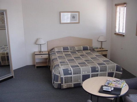 St Marys Park View Motel - Sunshine Coast Tourism 1
