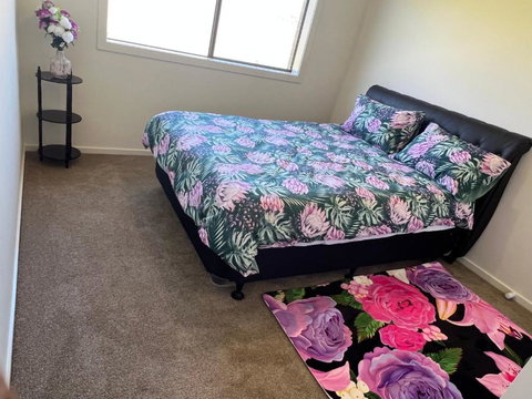 STAR PARVILLION HIDE AWAy - Holiday Sunshine Coast 0