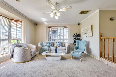 StayAU Tranquil 4BR Lakeside Retreat In Seabrook - Sunshine Coast Tourism 1