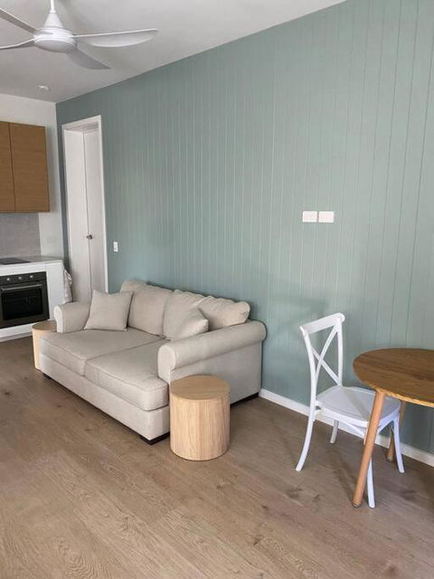Stunning Burleigh Heads Studio - Holiday Sunshine Coast 0