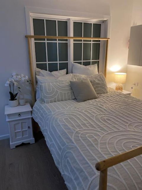 Stunning Burleigh Heads Studio - Holiday Sunshine Coast 2